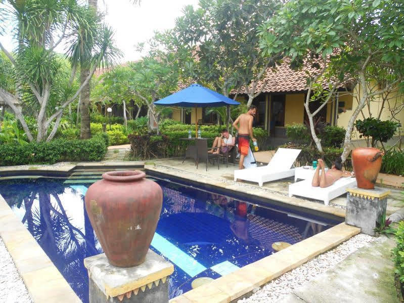 Segara Anak Bungalow & Restaurant Kuta  Ngoại thất bức ảnh