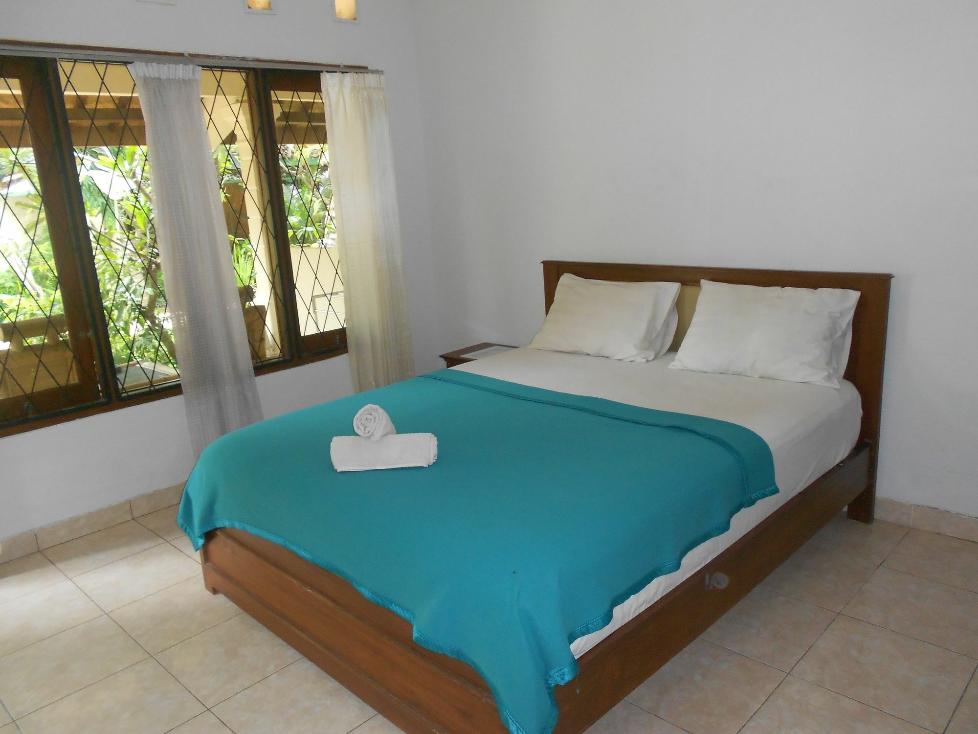 Segara Anak Bungalow & Restaurant Kuta  Ngoại thất bức ảnh