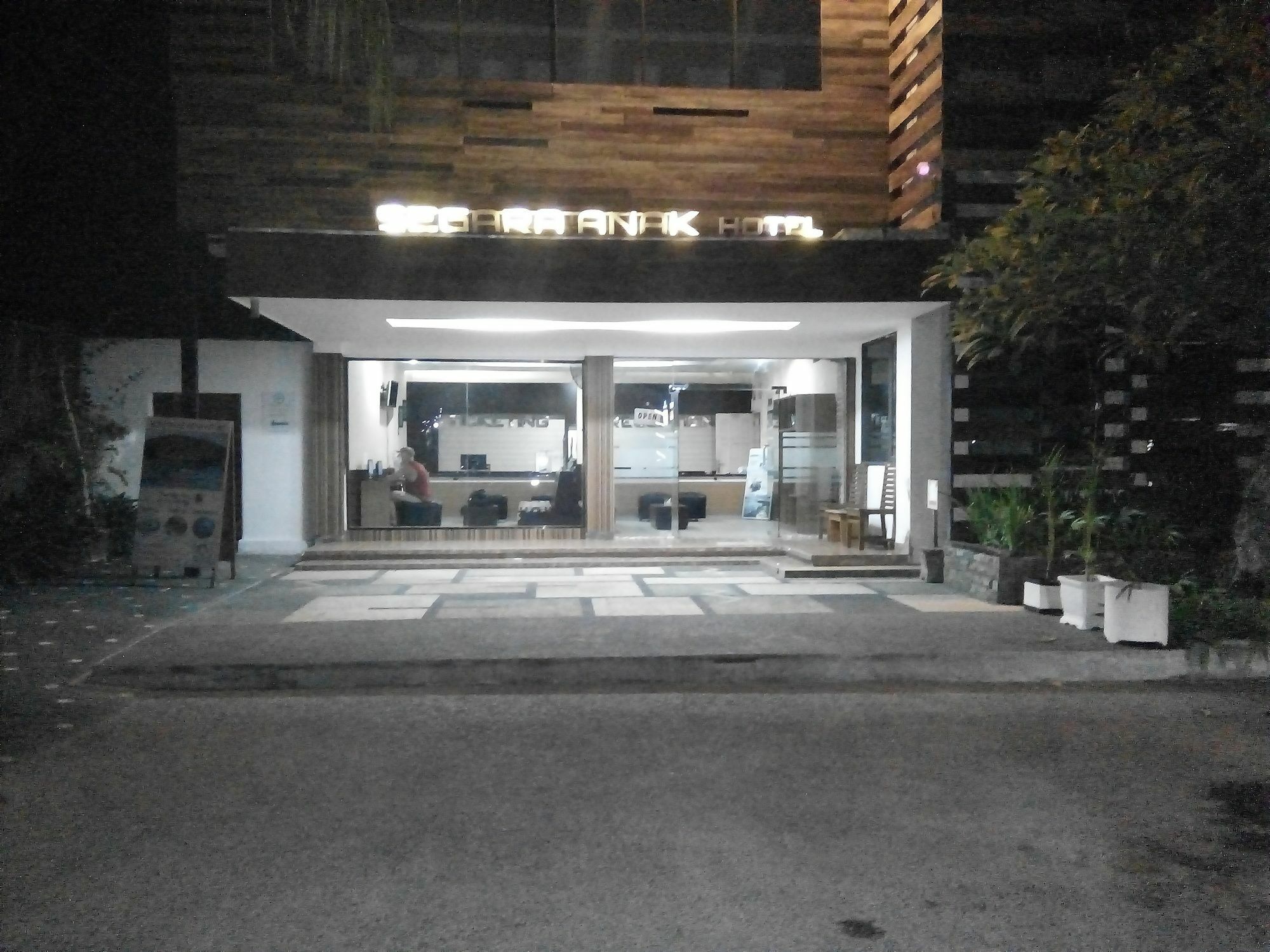 Segara Anak Bungalow & Restaurant Kuta  Ngoại thất bức ảnh