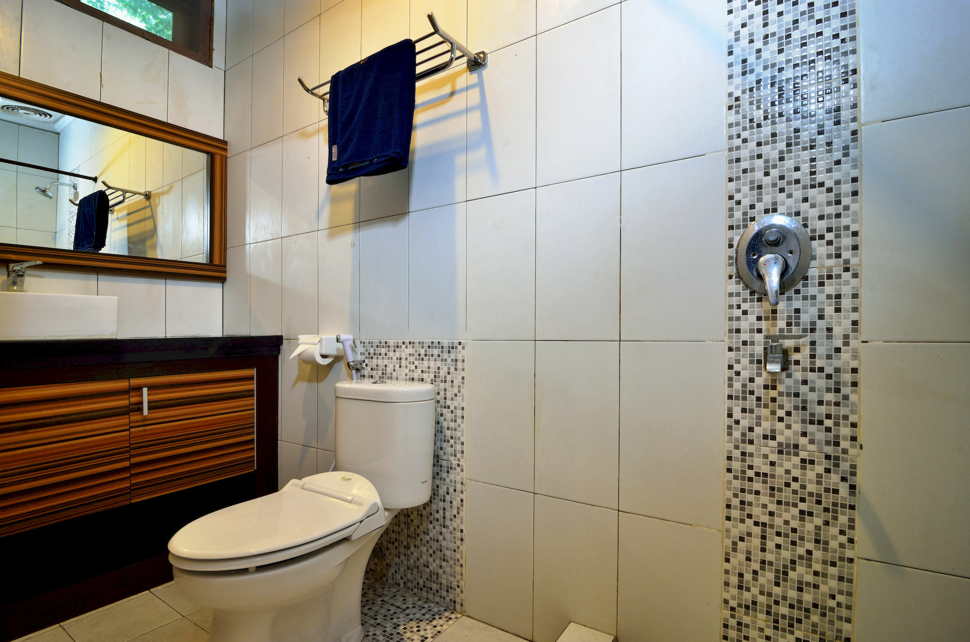 Segara Anak Bungalow & Restaurant Kuta  Ngoại thất bức ảnh