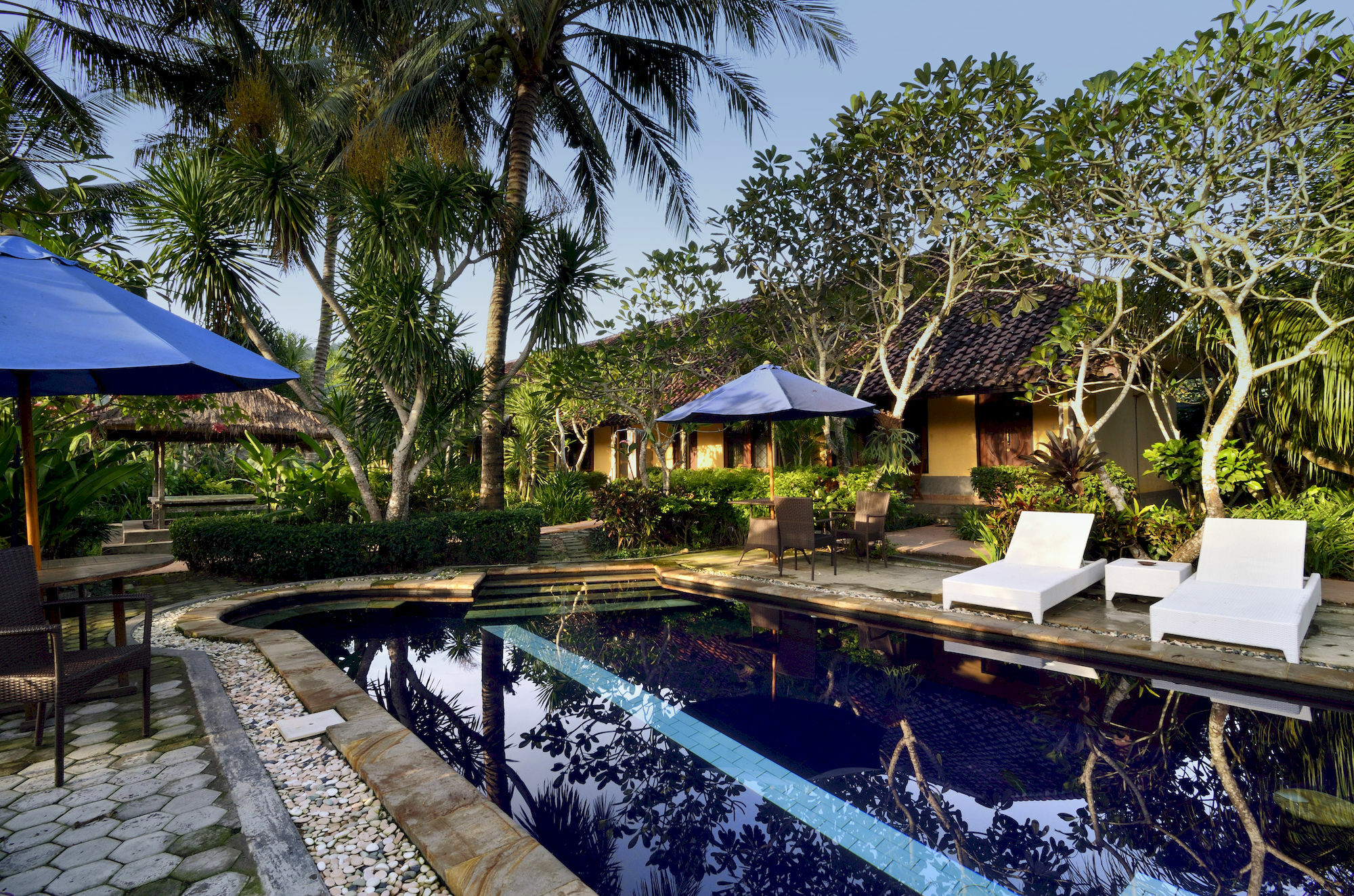 Segara Anak Bungalow & Restaurant Kuta  Ngoại thất bức ảnh